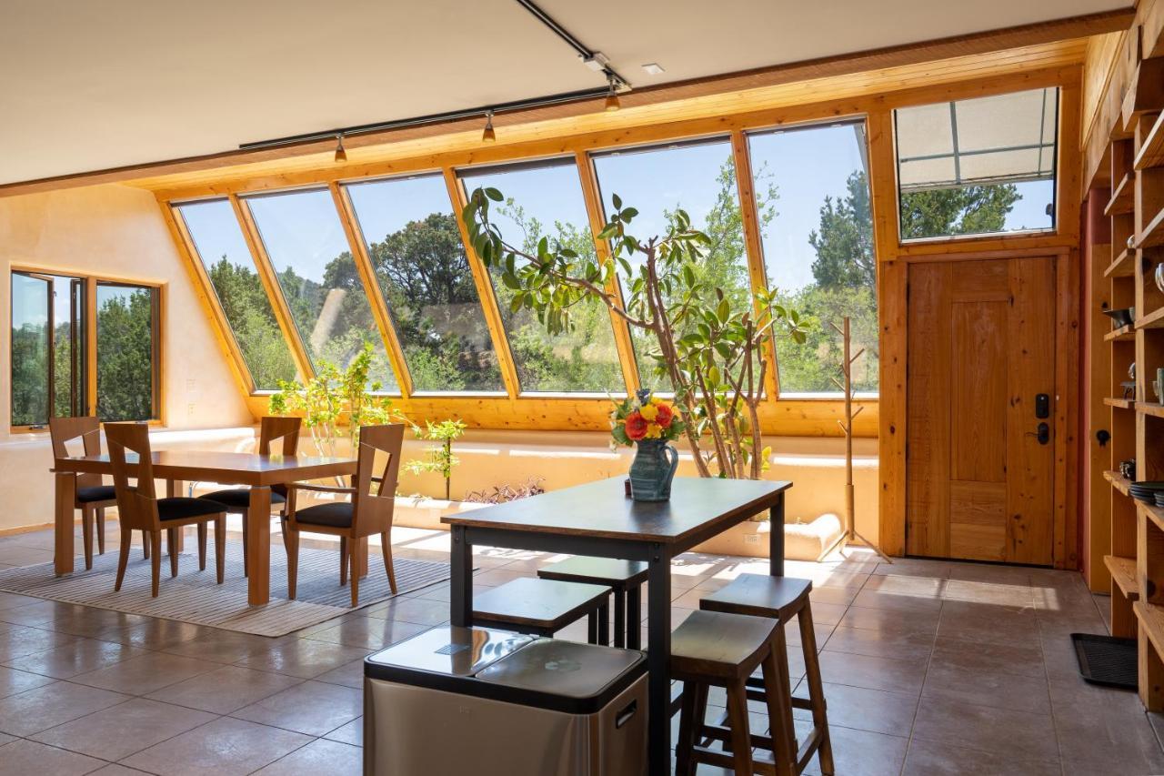 Santa Fe Ridgetop Retreat With 2 Hot Tubs And Views Exterior photo
